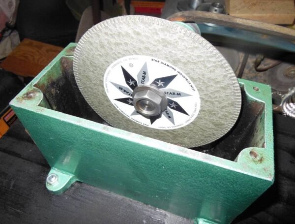 HIGHLAND PARK TS-6 TRIM LAPIDARY TRIM WITH 1/4 H.P. MOTOR AND NEW BLADE - Image 4