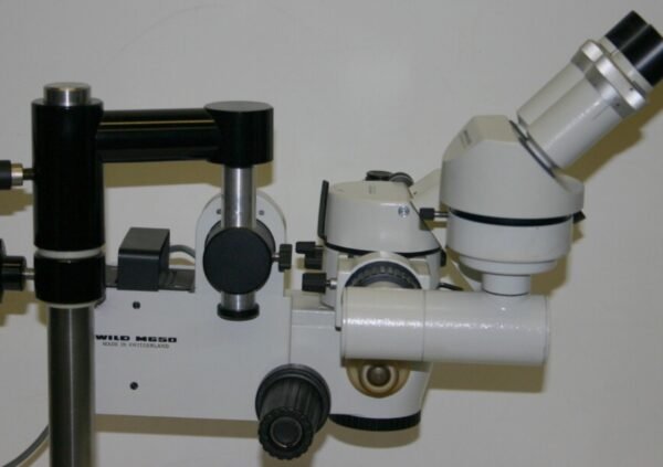 WILD HEERBRUGG TABLE TOP OPERATING SURGICAL MICROSCOPE, MODEL M650 CAMERA MOUNT - Image 6