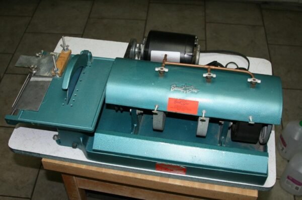 BEACON STAR LAPIDARY 6" HOLIDAY COMBO ROCK GRINDER, POLISHER, SAW